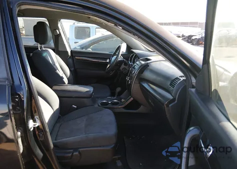 2012 Kia Sorento Lx V6 z USA, uszkodzony, nr VIN 5XYKT4A22CG196609